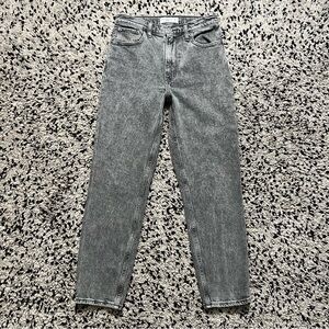 Abercrombie & Fitch The Mom High Rise Jeans Grey 26” Inseam Women’s Size 0 / 25